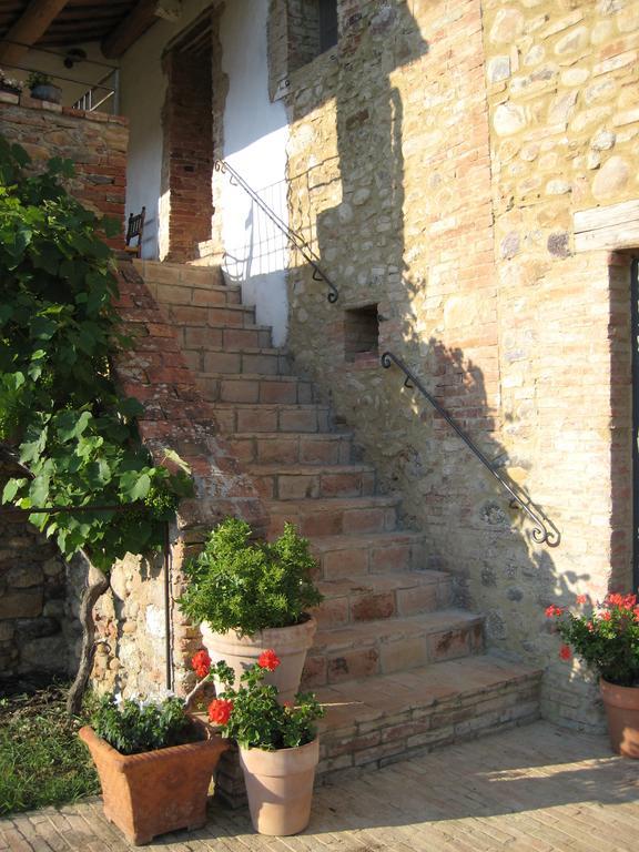 Agriturismo Il Casalino Pari Exterior photo