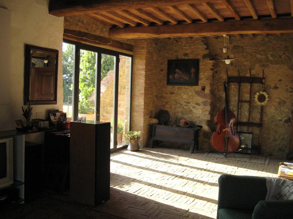 Agriturismo Il Casalino Pari Exterior photo