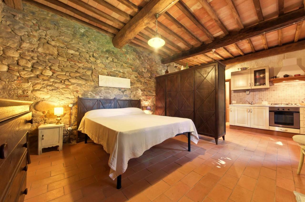 Agriturismo Il Casalino Pari Exterior photo
